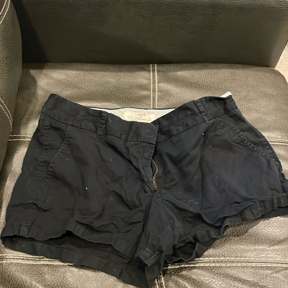 Woman’s J. Crew low rise shorts size 6